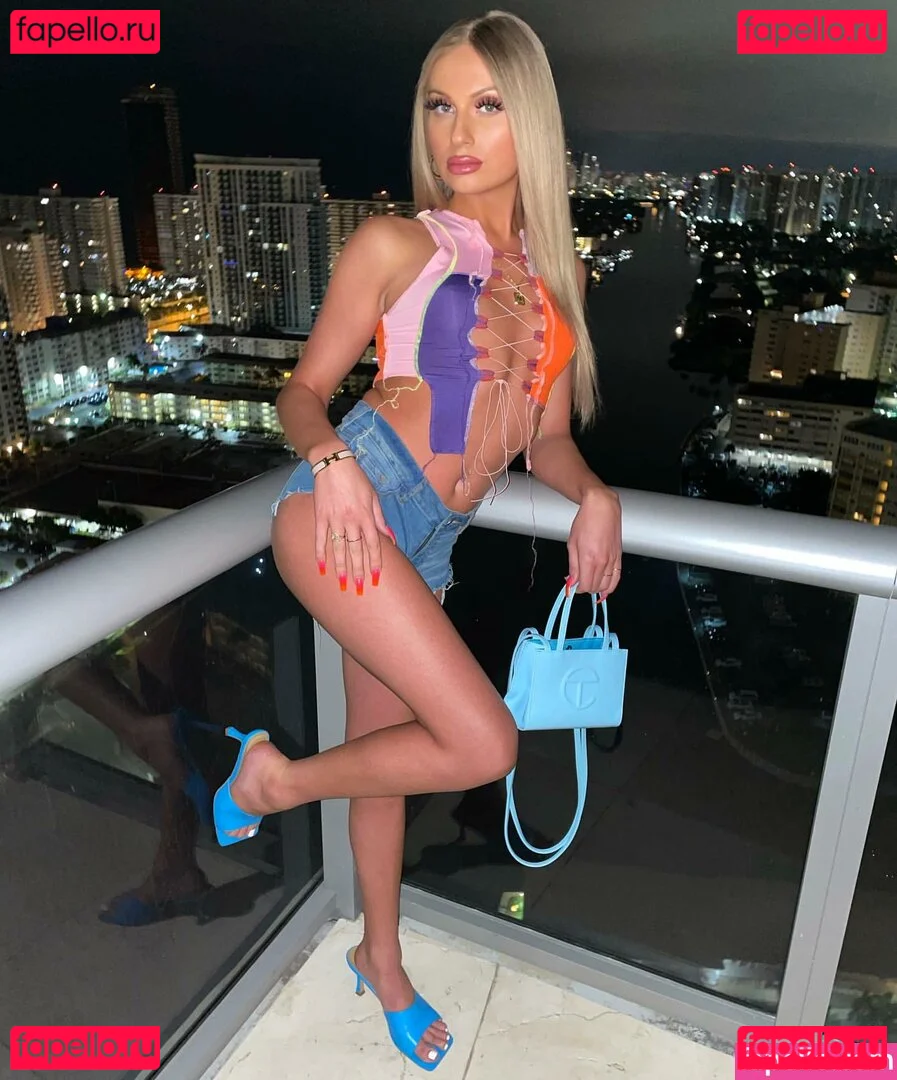 Tsmissmara Onlyfans Photo Gallery 