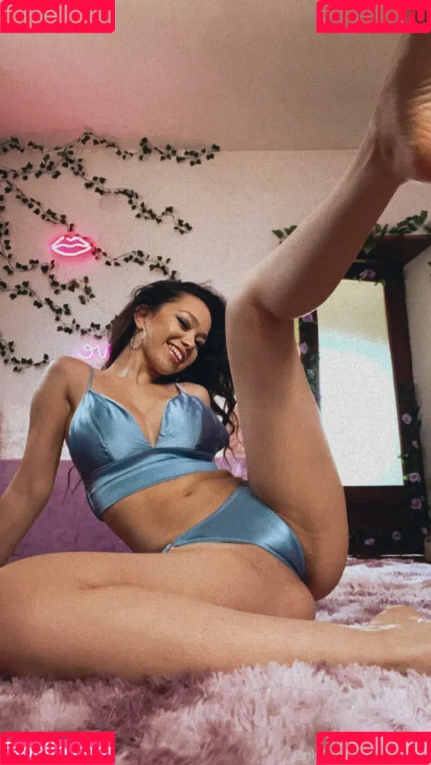 kitryshafree Onlyfans Photo Gallery 