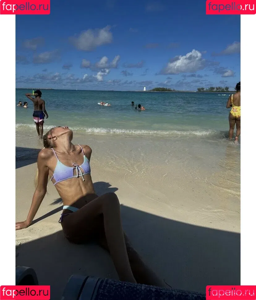 Offbrandbrabie Onlyfans Photo Gallery 