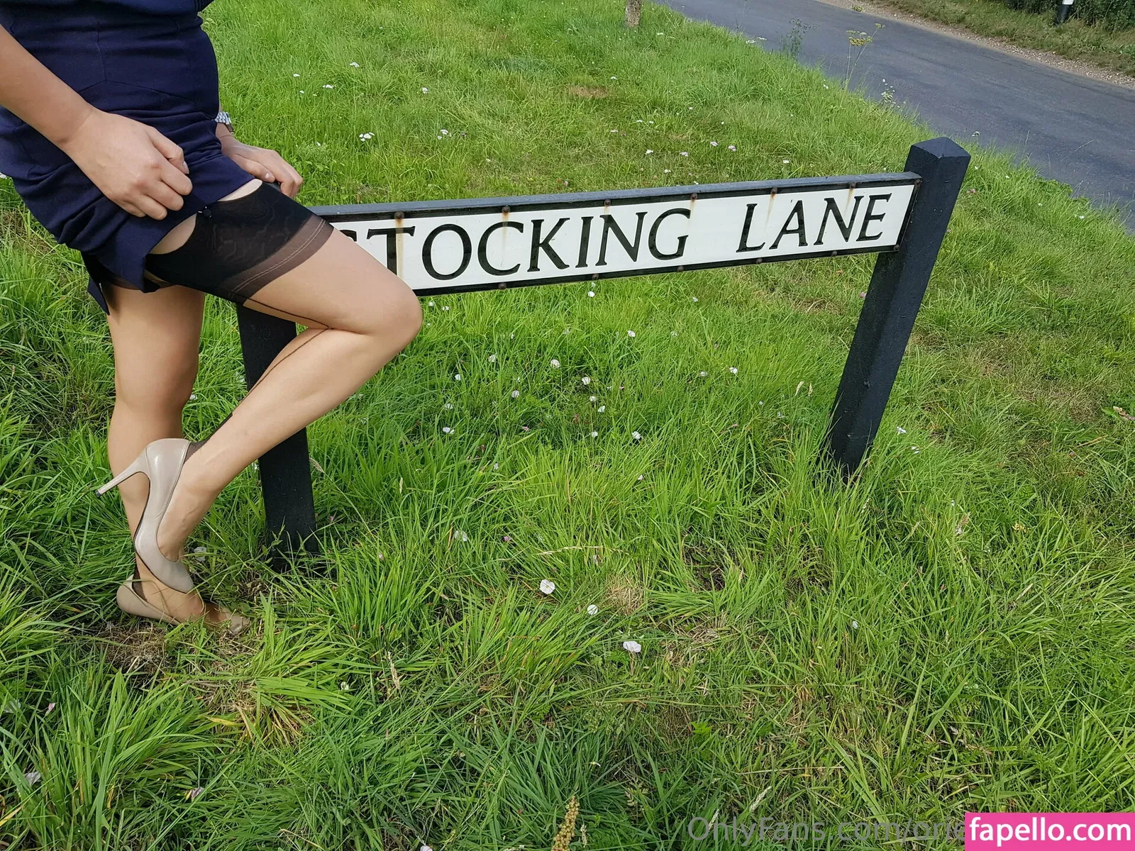 orientalnylons Onlyfans Photo Gallery 