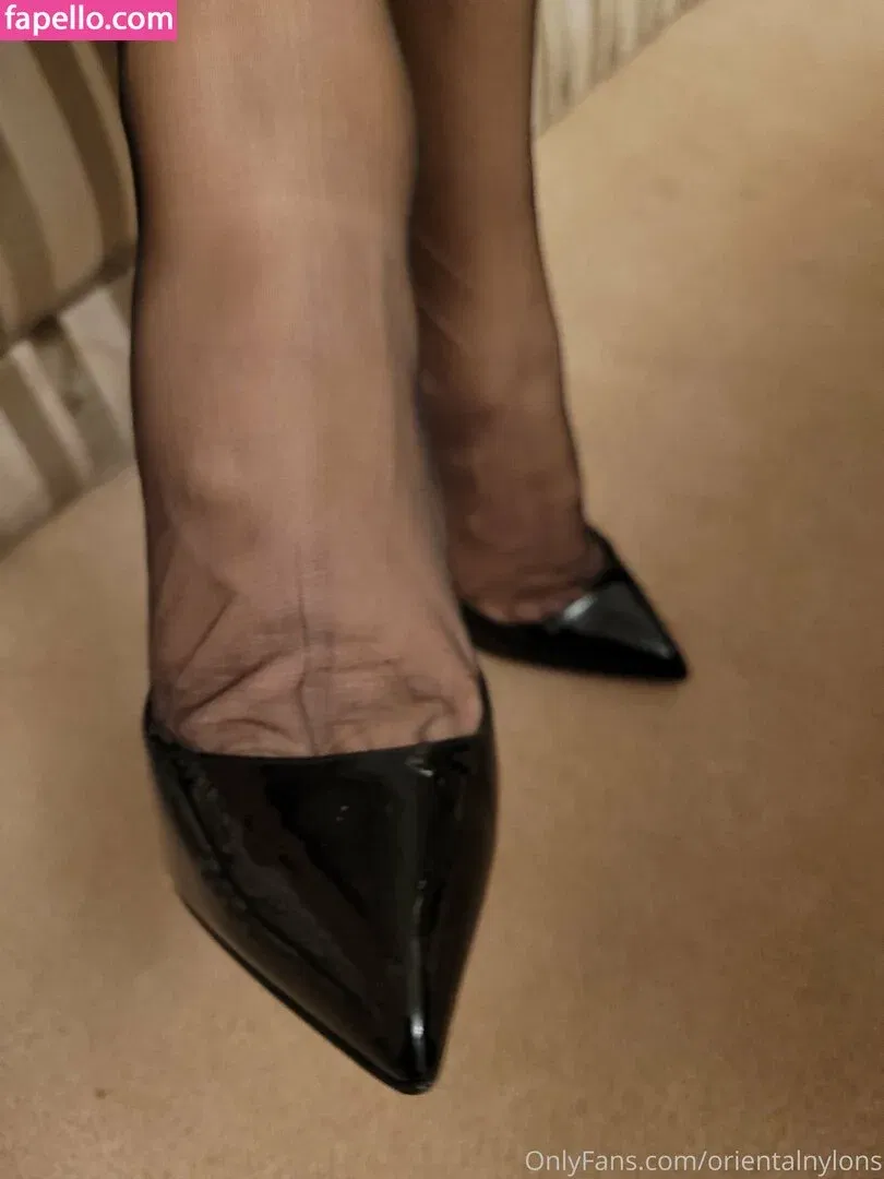 orientalnylons Onlyfans Photo Gallery 