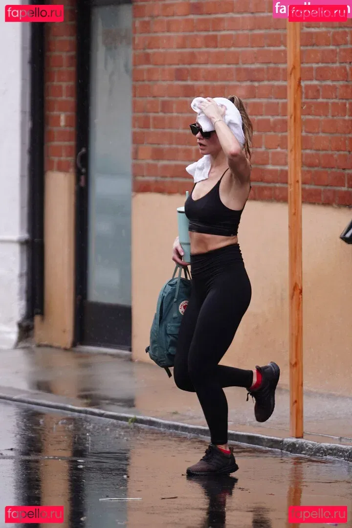 Olivia Wilde Onlyfans Photo Gallery 