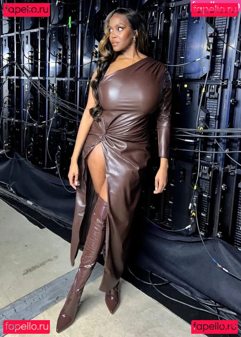 Oti Mabuse Onlyfans Photo Gallery 