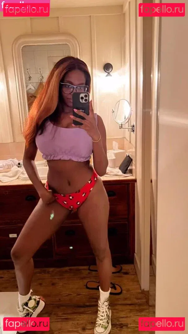 Oti Mabuse Onlyfans Photo Gallery 