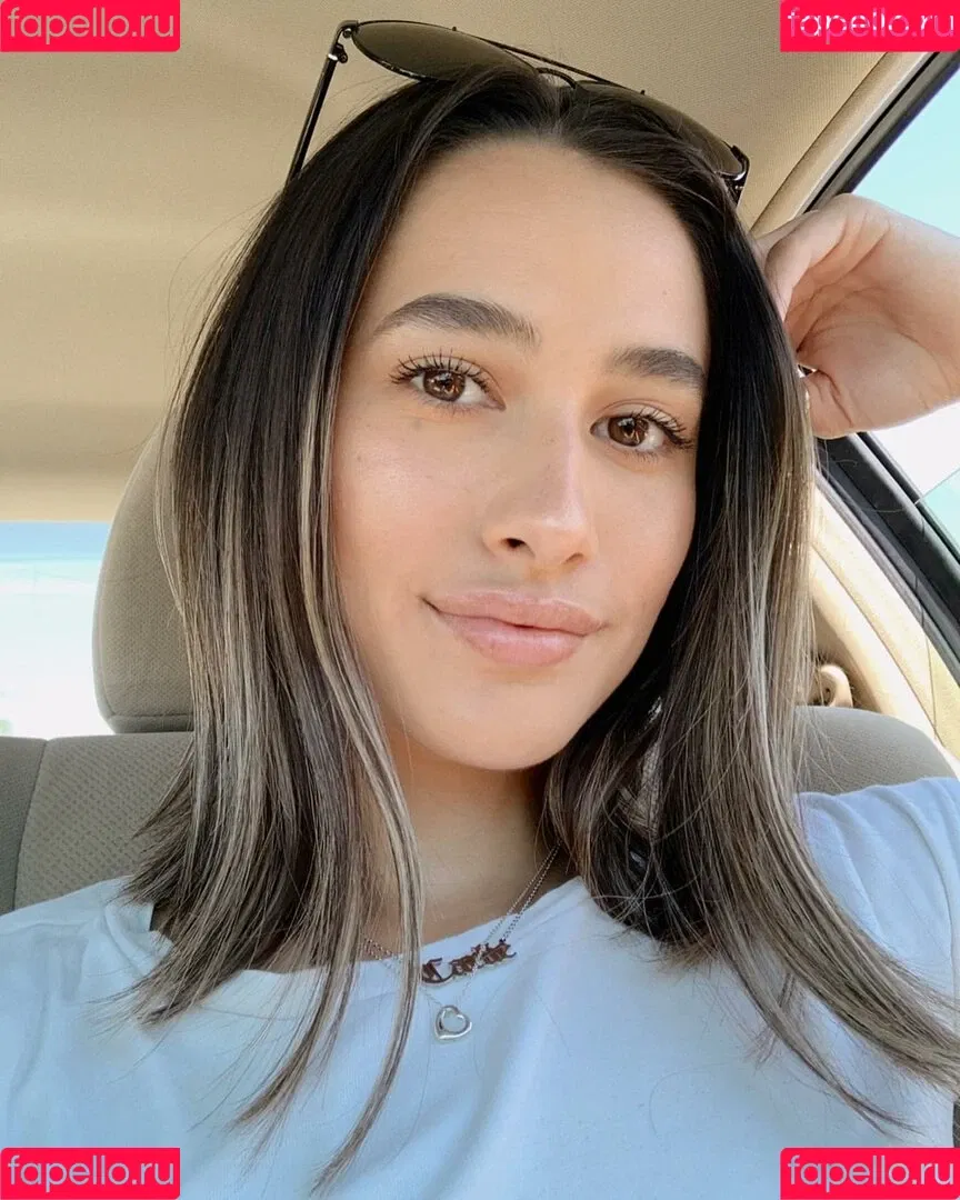 carlieauszler Onlyfans Photo Gallery 