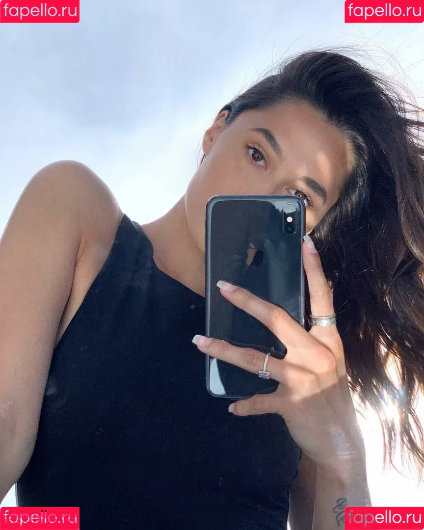 carlieauszler Onlyfans Photo Gallery 
