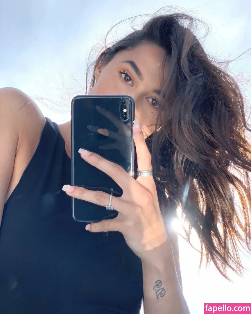 carlieauszler Onlyfans Photo Gallery 