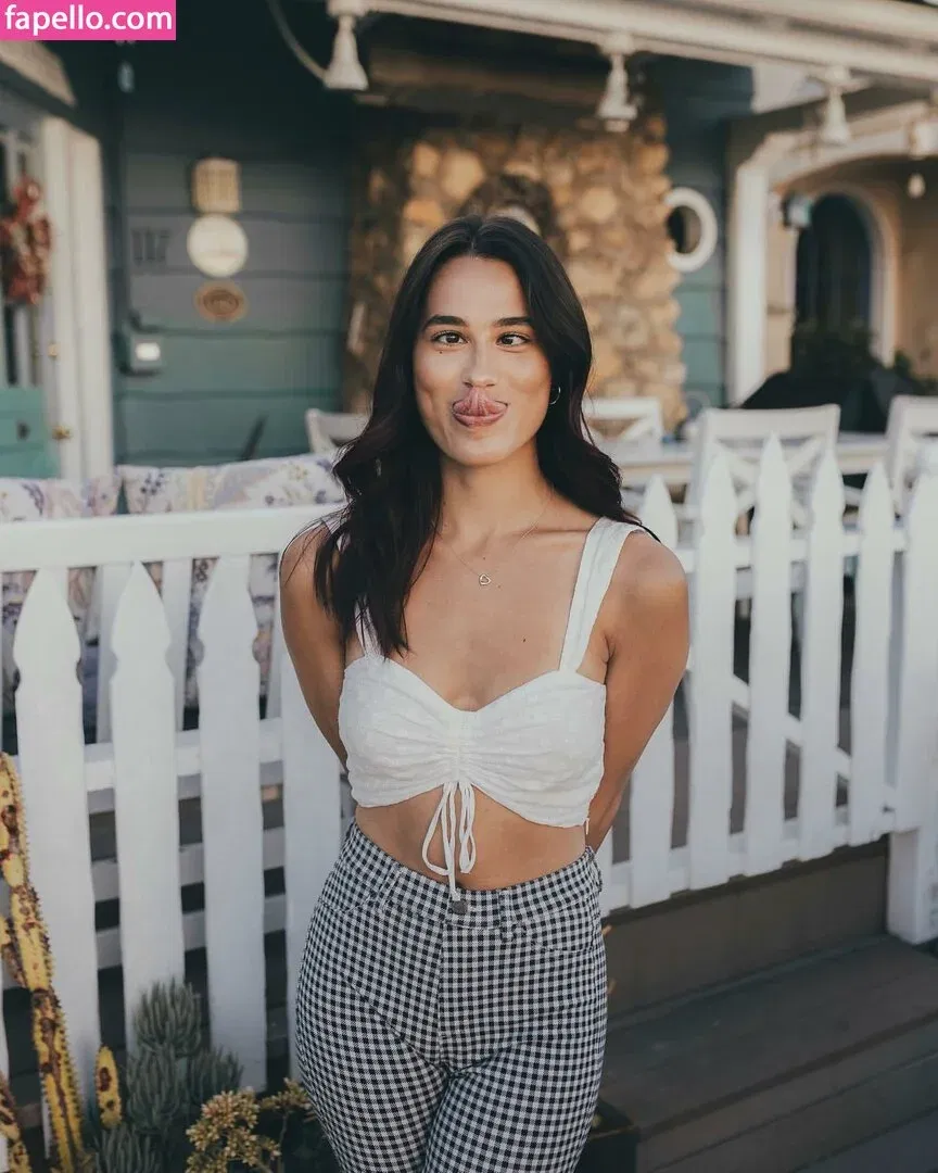 carlieauszler Onlyfans Photo Gallery 