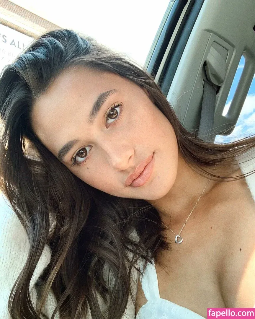 carlieauszler Onlyfans Photo Gallery 