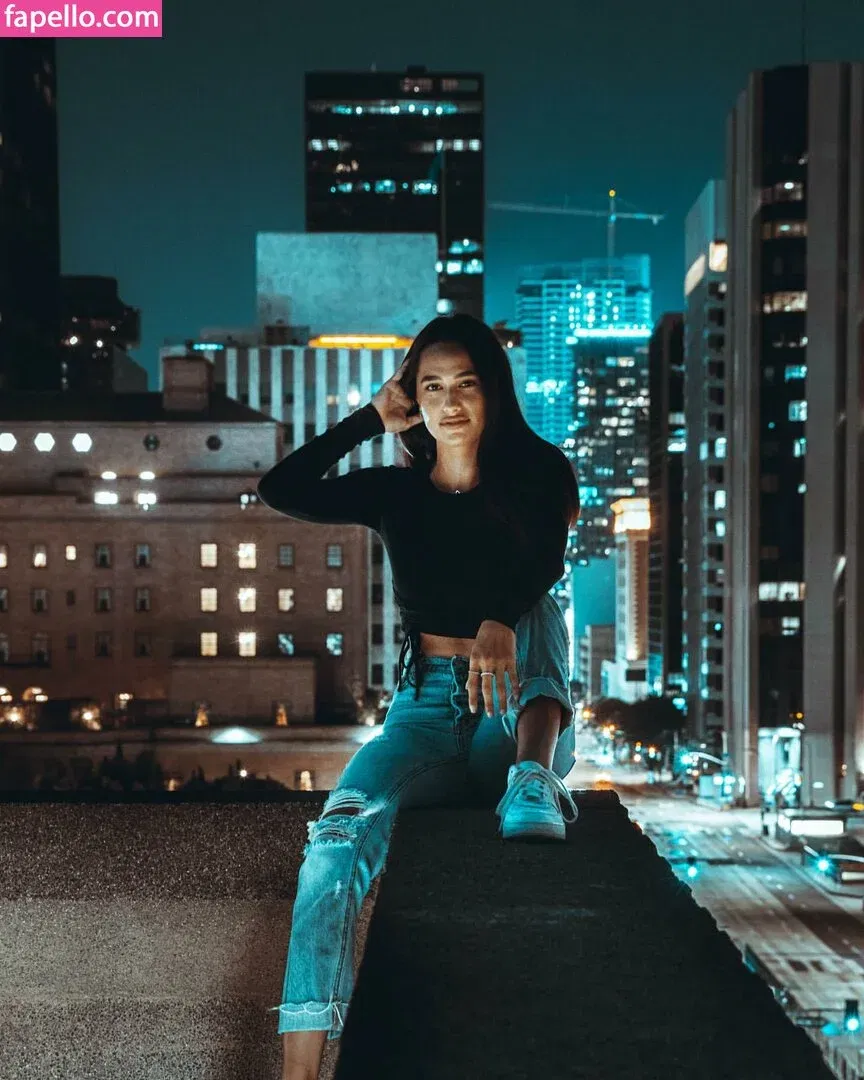 carlieauszler Onlyfans Photo Gallery 