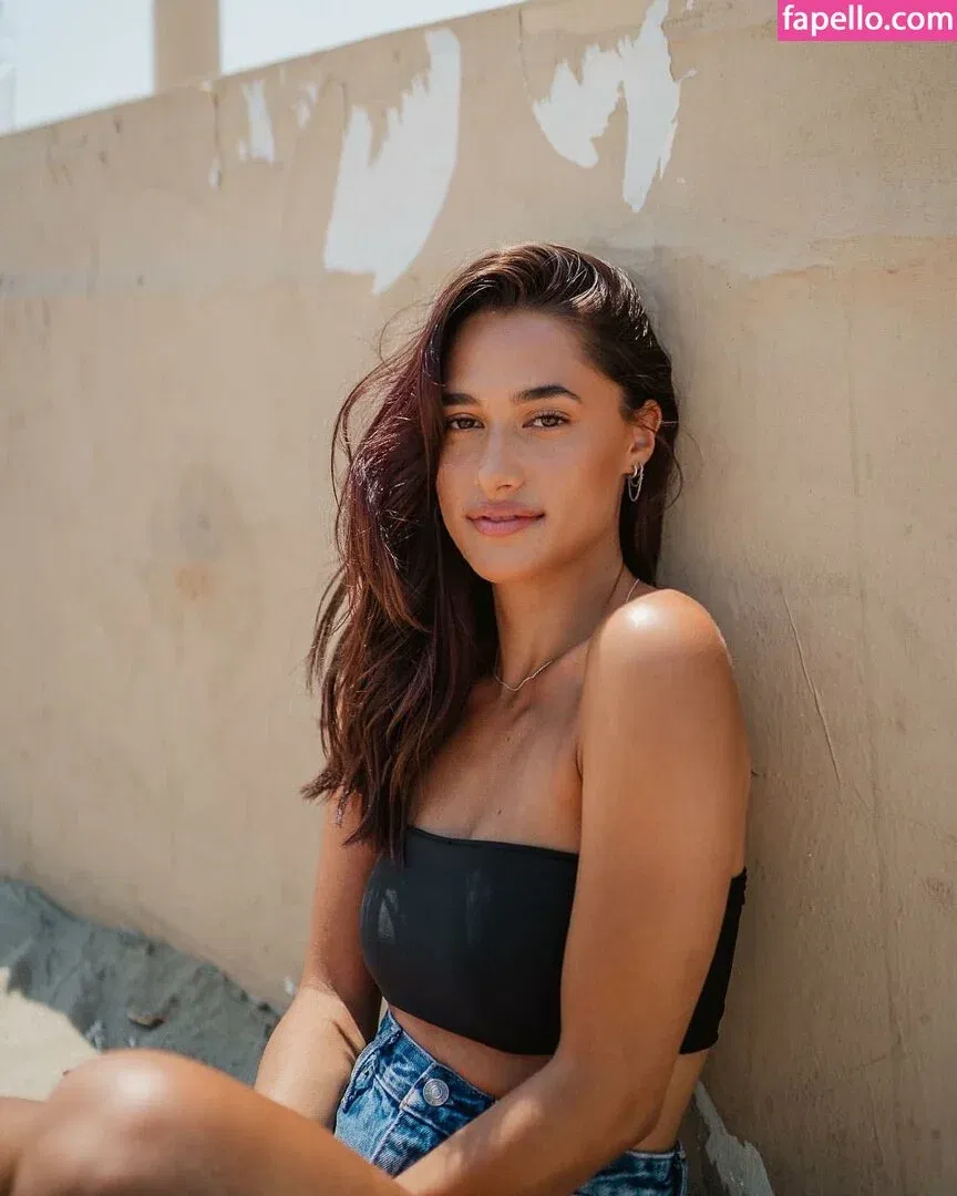 carlieauszler Onlyfans Photo Gallery 