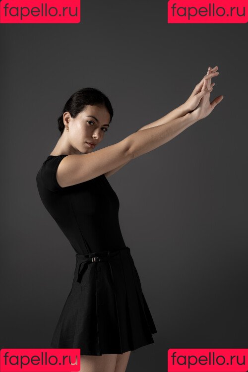 Caroline Podlewski Onlyfans Photo Gallery 