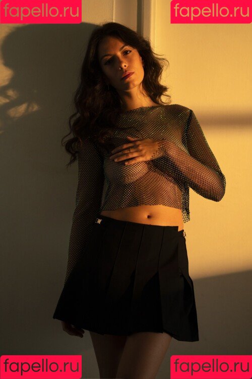 Caroline Podlewski Onlyfans Photo Gallery 