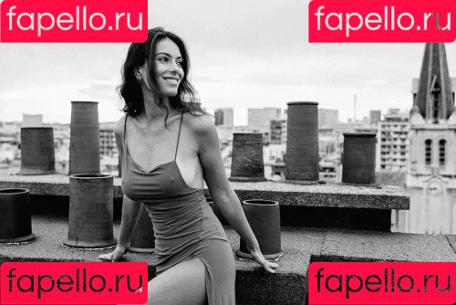 Caroline Podlewski Onlyfans Photo Gallery 