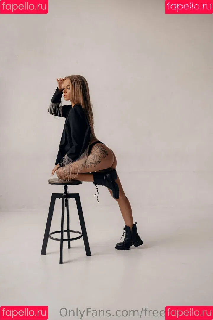 freemelanie Onlyfans Photo Gallery 