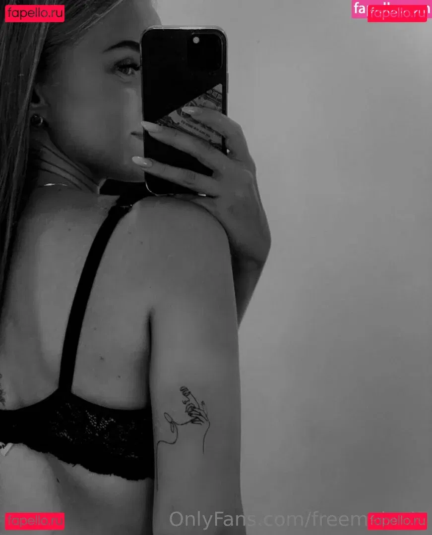 freemelanie Onlyfans Photo Gallery 