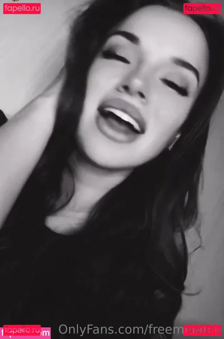 freemelanie Onlyfans Photo Gallery 