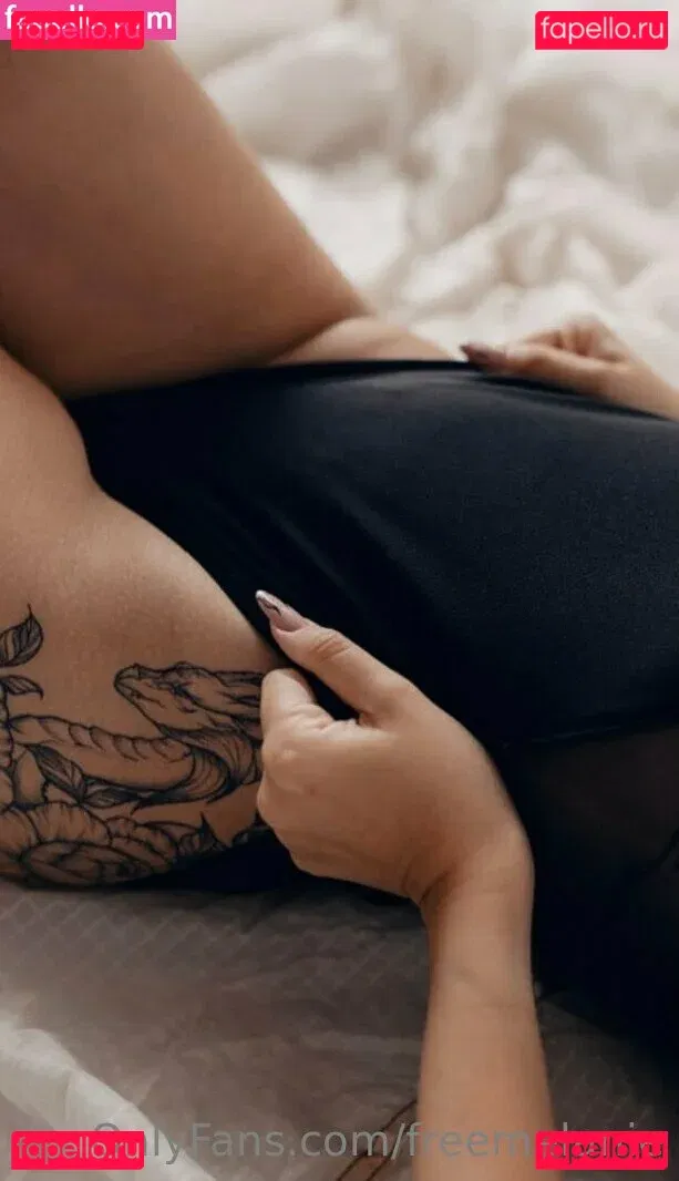 freemelanie Onlyfans Photo Gallery 