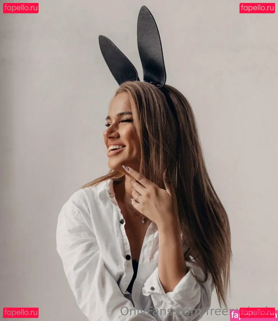 freemelanie Onlyfans Photo Gallery 