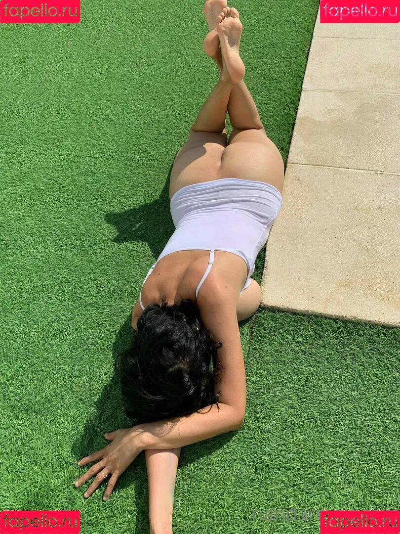 Nanda Reyes Onlyfans Photo Gallery 