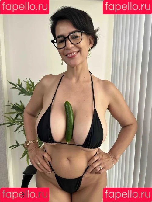 Nanda Reyes Onlyfans Photo Gallery 