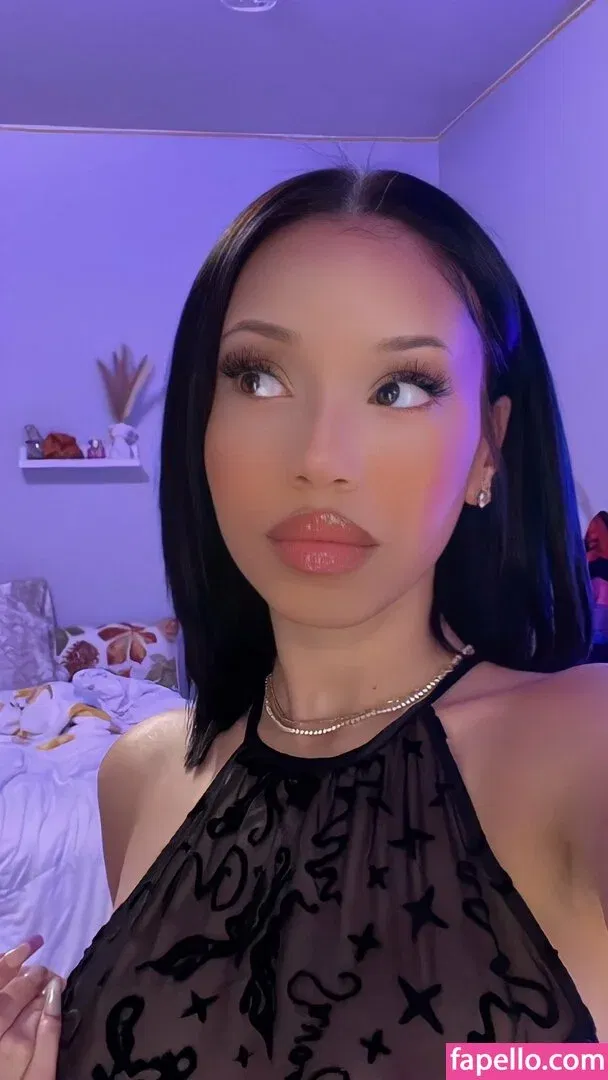 Y.lashae Onlyfans Photo Gallery 