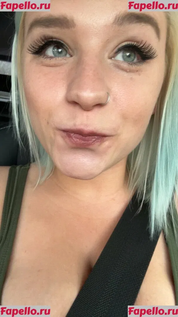 Chloee Mae Onlyfans Photo Gallery 