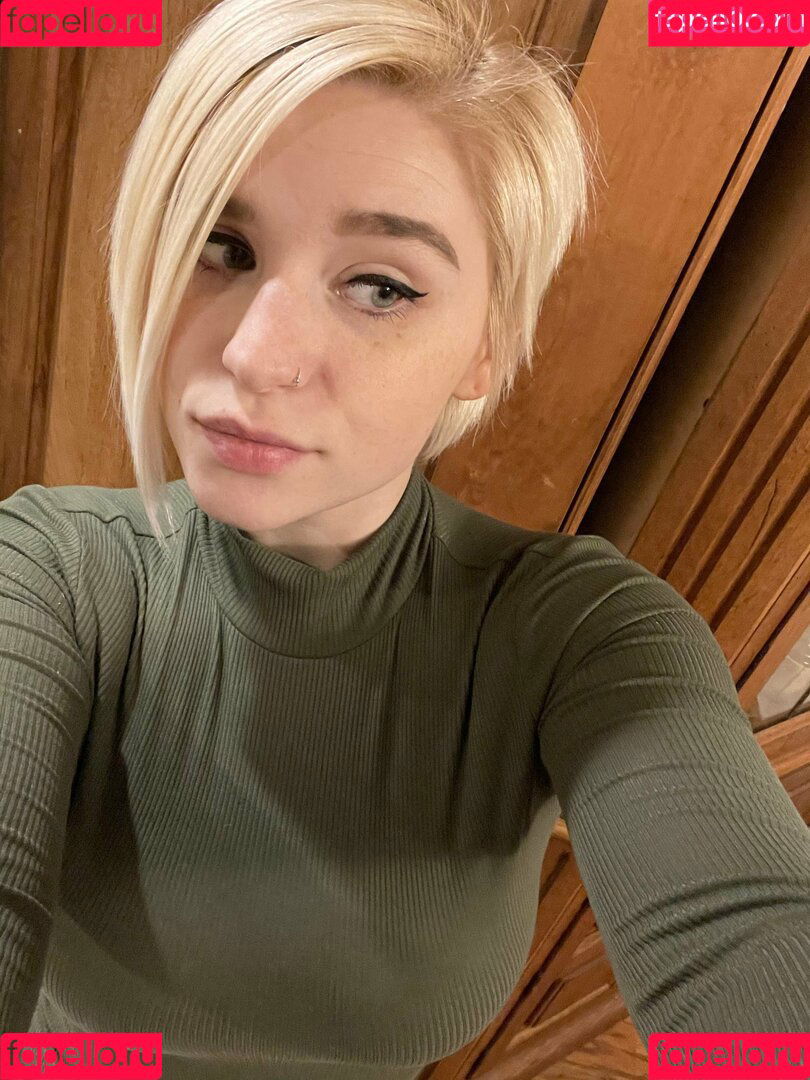 Chloee Mae Onlyfans Photo Gallery 