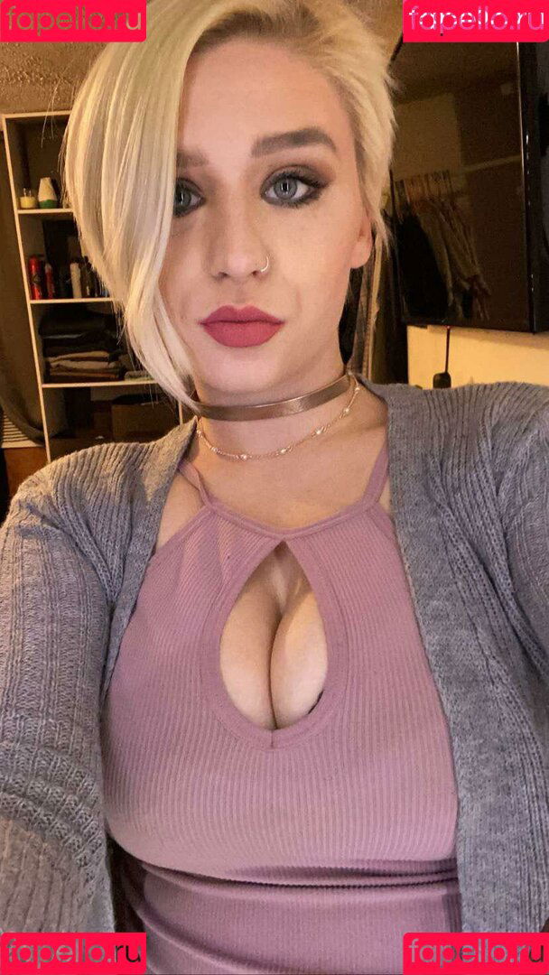 Chloee Mae Onlyfans Photo Gallery 