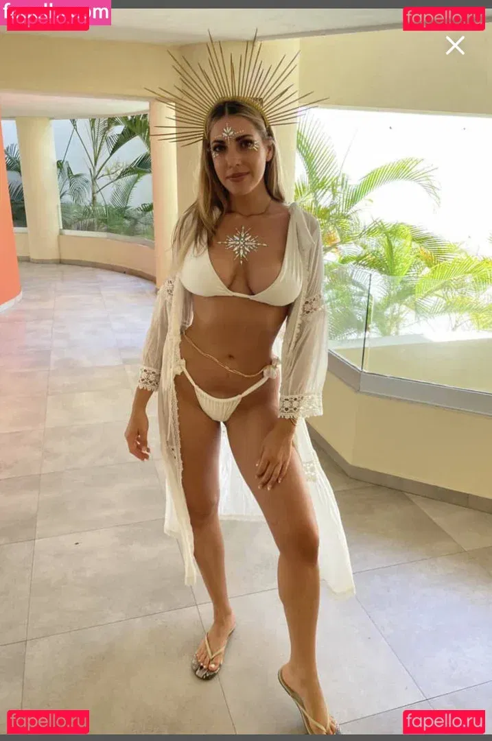 Queen Vikki Onlyfans Photo Gallery 