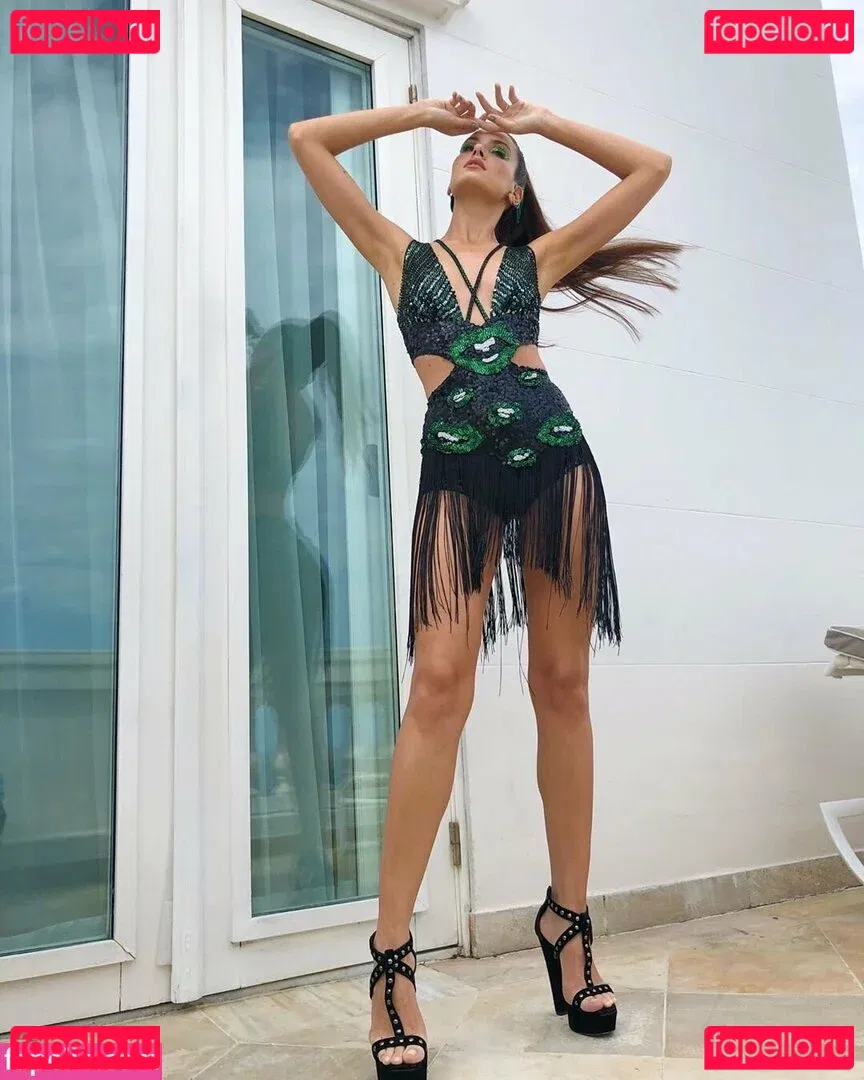 Camila Queiroz Onlyfans Photo Gallery 