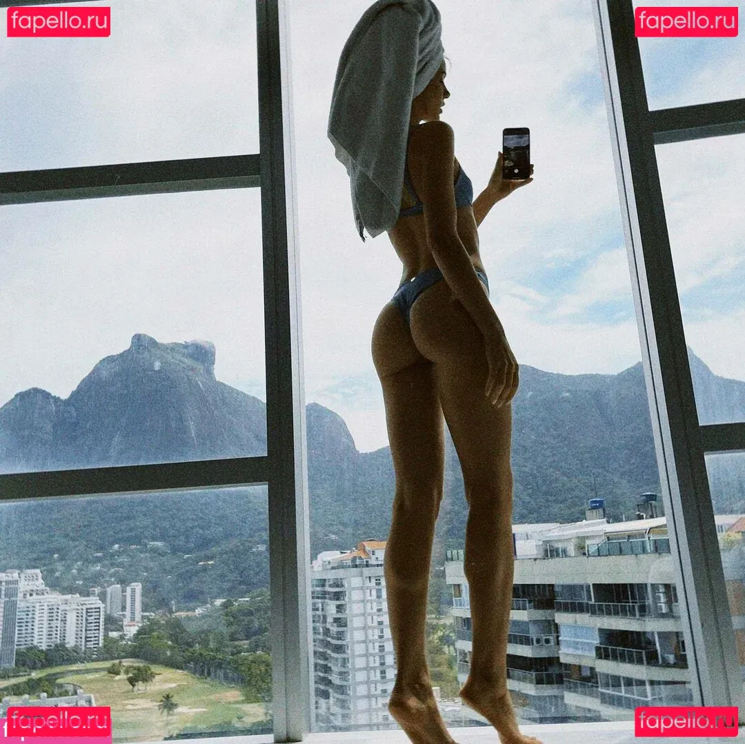 Camila Queiroz Onlyfans Photo Gallery 