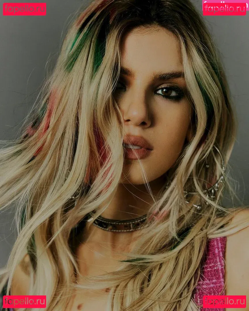 Camila Queiroz Onlyfans Photo Gallery 