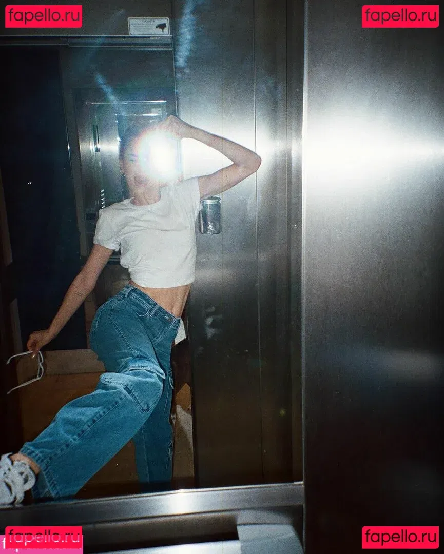 Camila Queiroz Onlyfans Photo Gallery 