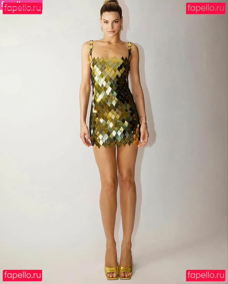 Camila Queiroz Onlyfans Photo Gallery 