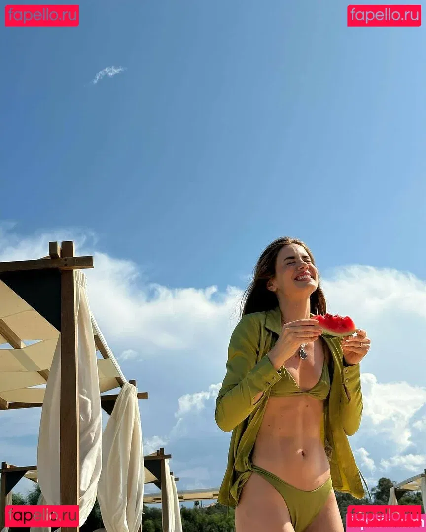 Camila Queiroz Onlyfans Photo Gallery 