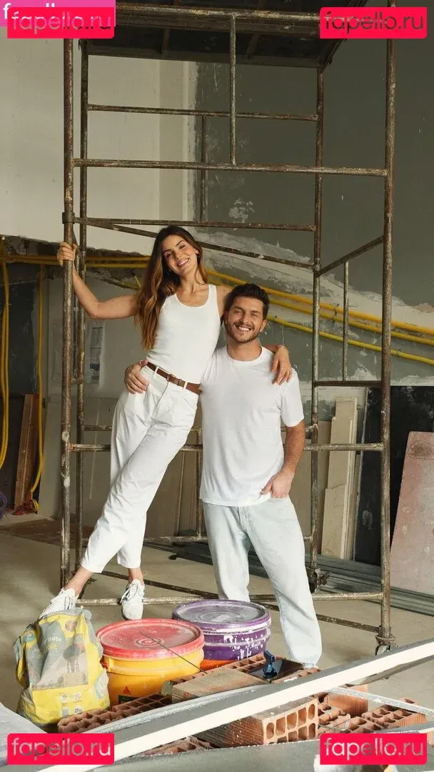 Camila Queiroz Onlyfans Photo Gallery 