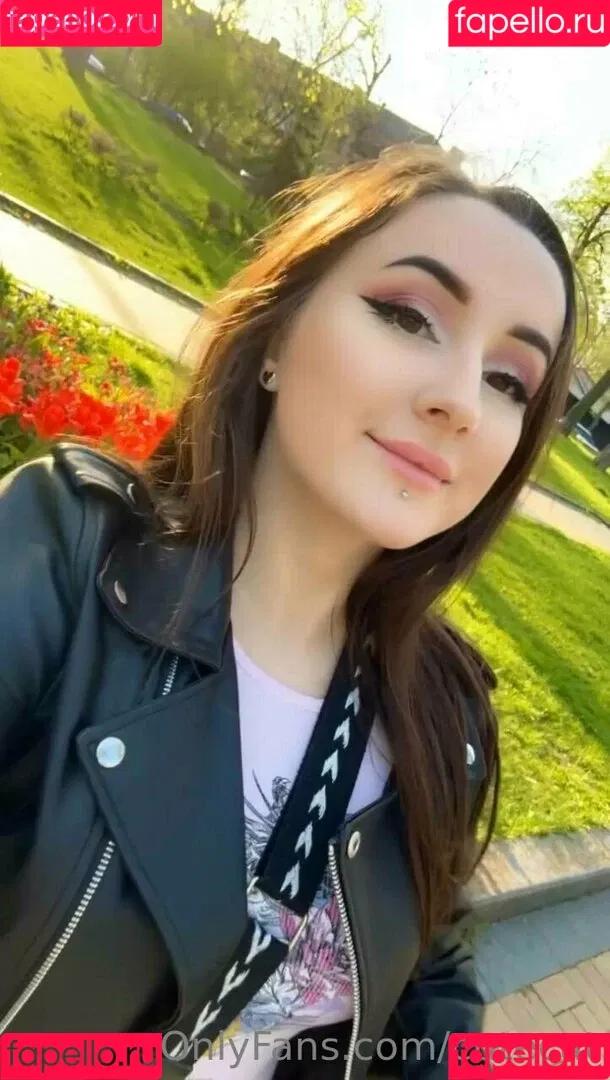 mi_ameli Onlyfans Photo Gallery 