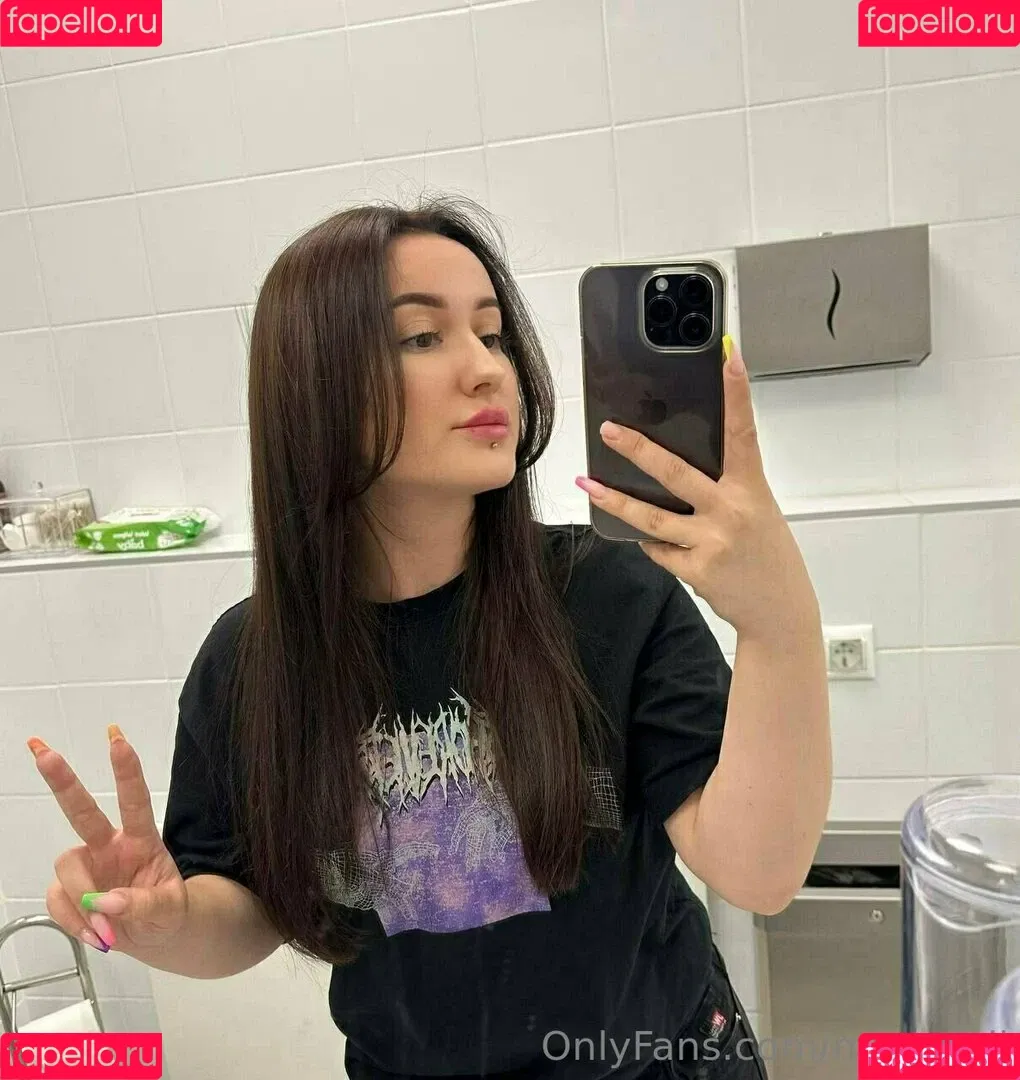 mi_ameli Onlyfans Photo Gallery 