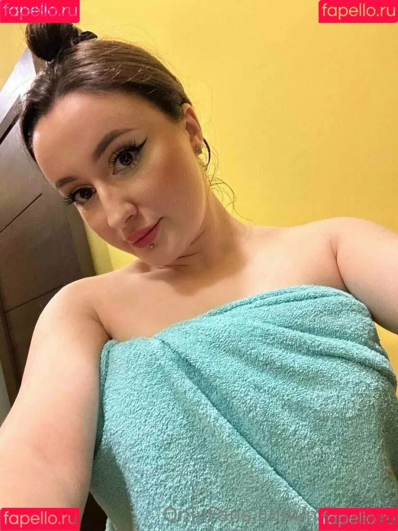 mi_ameli Onlyfans Photo Gallery 