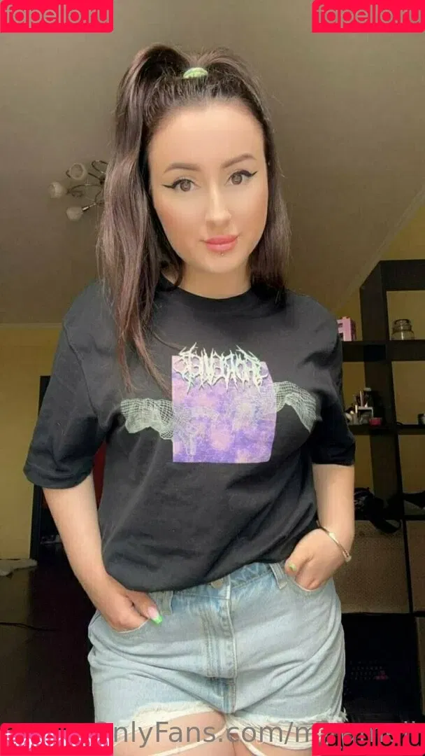 mi_ameli Onlyfans Photo Gallery 