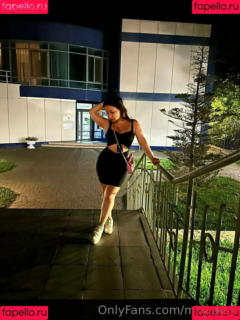 mi_ameli Onlyfans Photo Gallery 