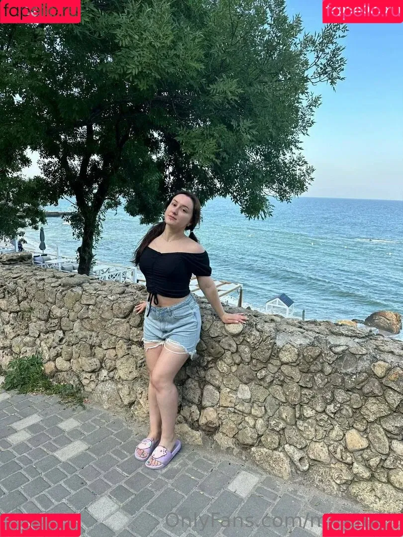 mi_ameli Onlyfans Photo Gallery 