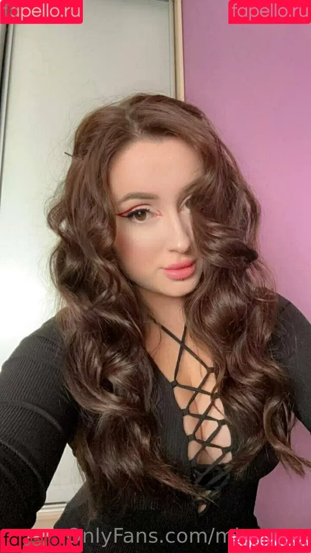 mi_ameli Onlyfans Photo Gallery 