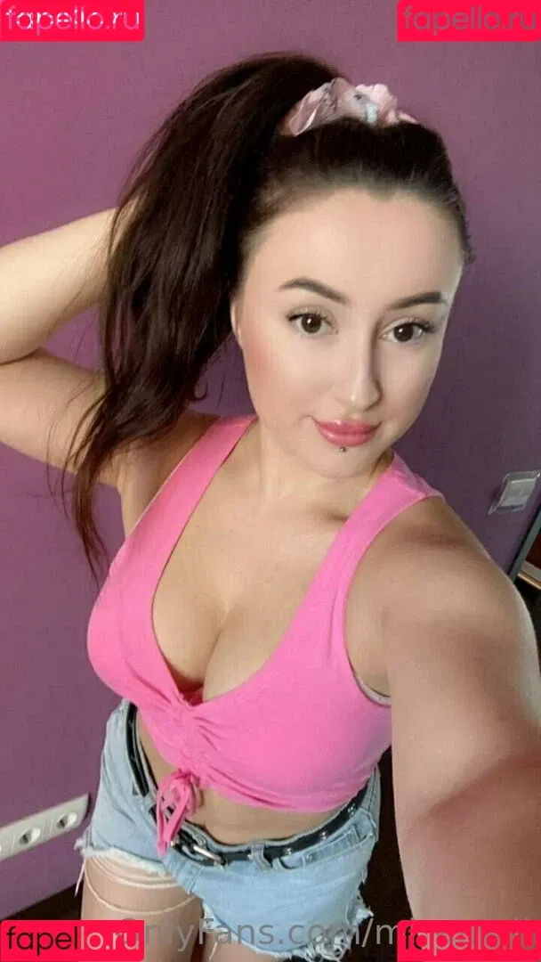 mi_ameli Onlyfans Photo Gallery 