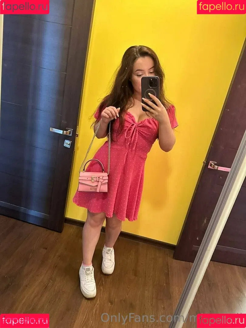 mi_ameli Onlyfans Photo Gallery 