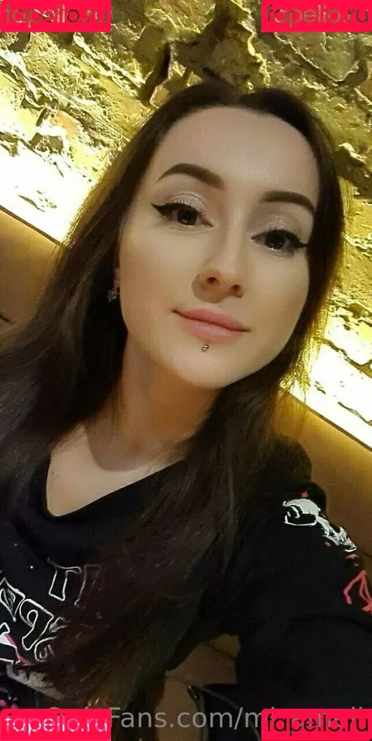mi_ameli Onlyfans Photo Gallery 
