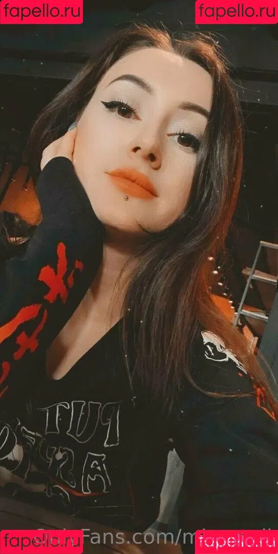 mi_ameli Onlyfans Photo Gallery 