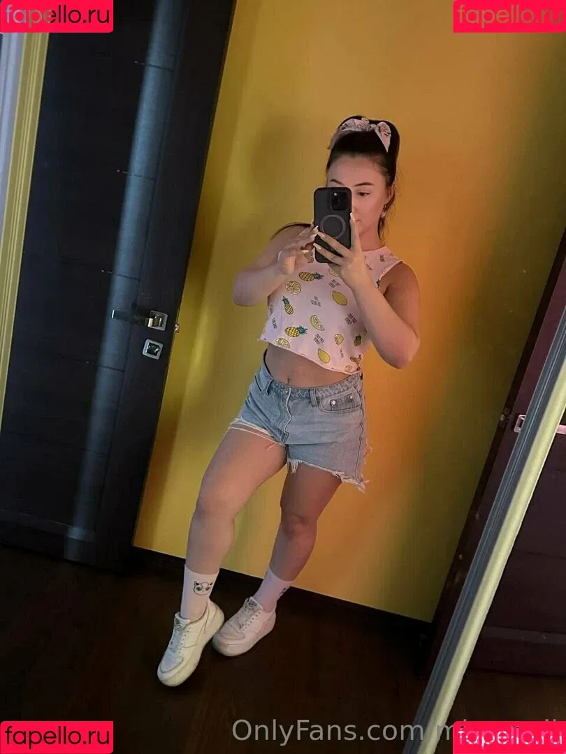 mi_ameli Onlyfans Photo Gallery 