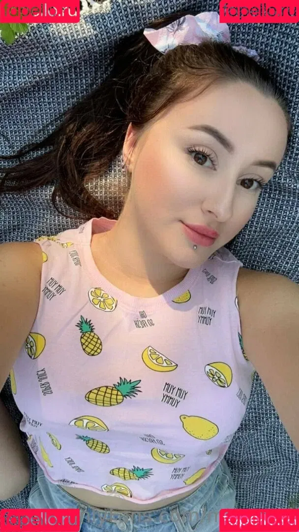 mi_ameli Onlyfans Photo Gallery 